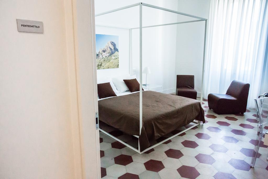 Rhegion B&B Реджо ди Калабрия Стая снимка
